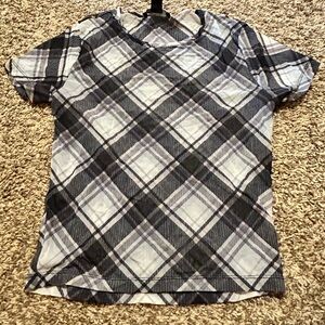 Forever 21 Black and Gray Short Sleeve Tee